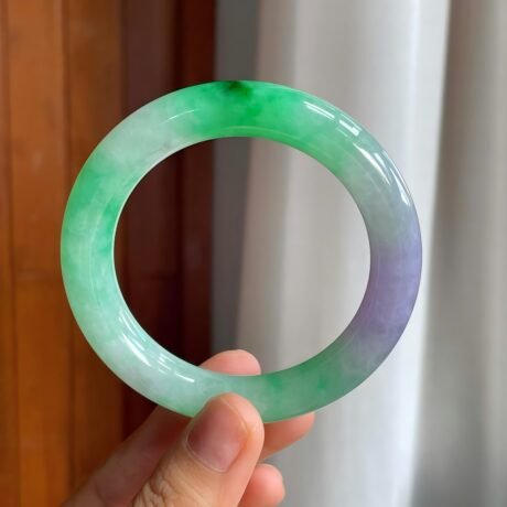 糯冰春彩翡翠圆条手镯（55mm）
